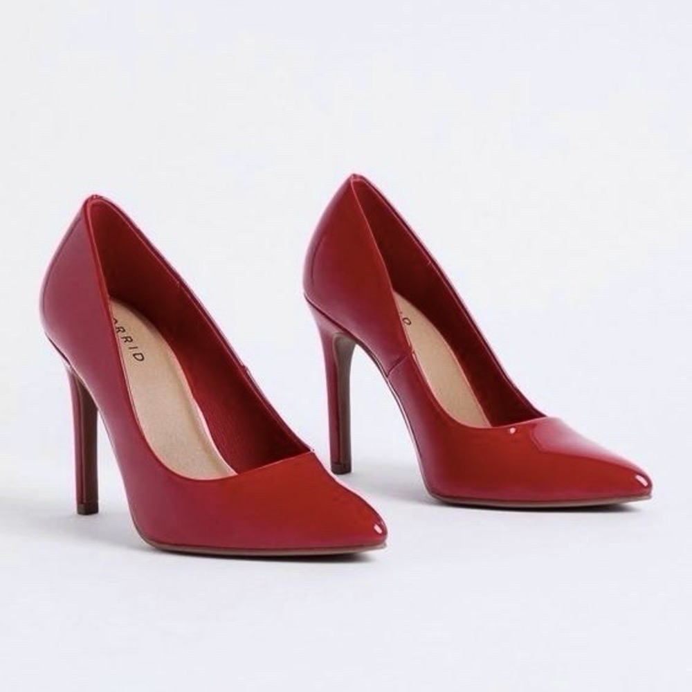 Torrid Women Size 9WW Red Extra Wide Width Pointed Stiletto Pump High Heels NEW